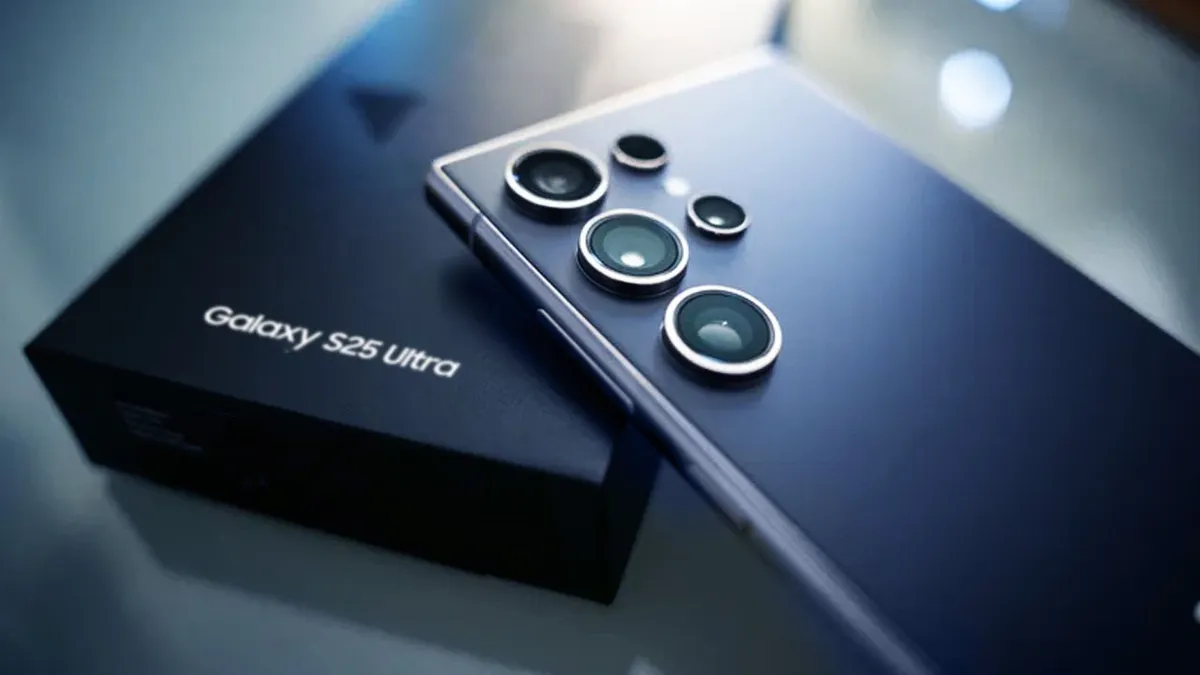 Launched: Samsung’s Premium 5G Smartphone with 12GB RAM, 200MP DSLR Camera, and a 32MP Selfie Camera